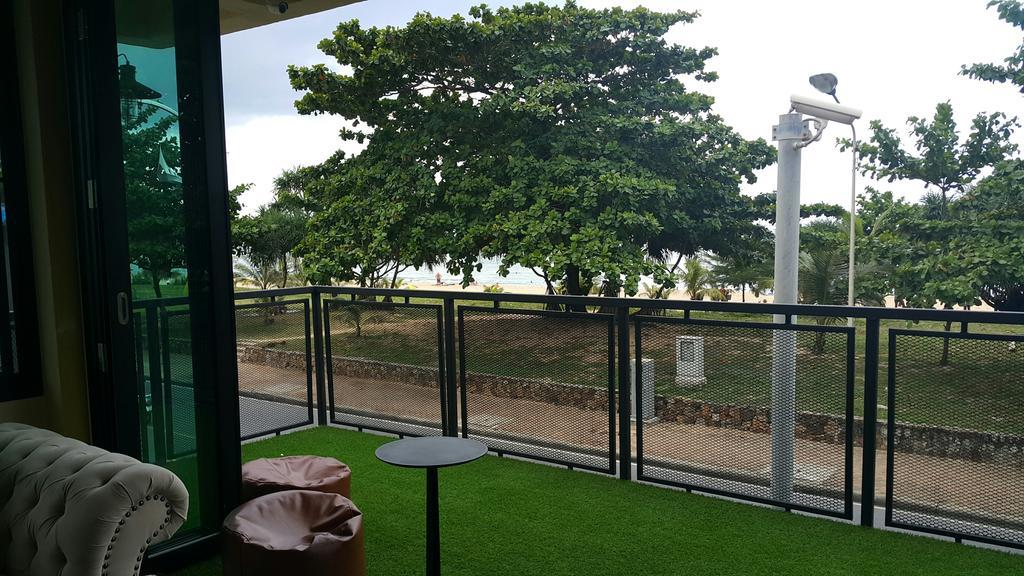 Doolay Beachfront Hostel Karon Exterior photo
