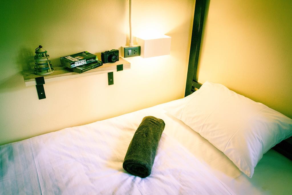 Doolay Beachfront Hostel Karon Exterior photo