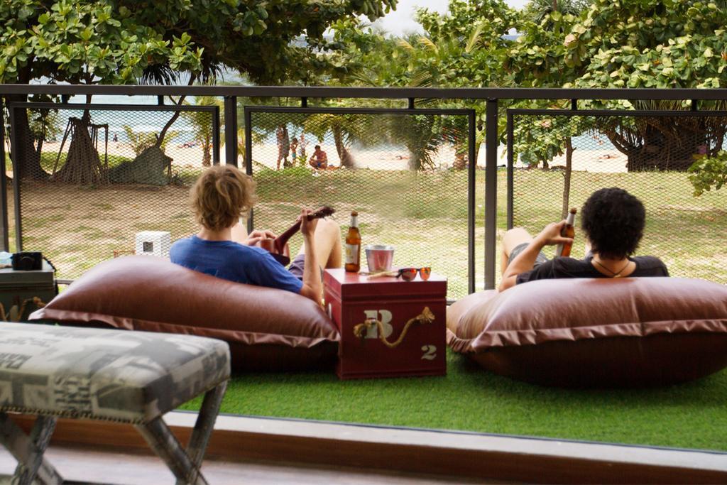Doolay Beachfront Hostel Karon Exterior photo