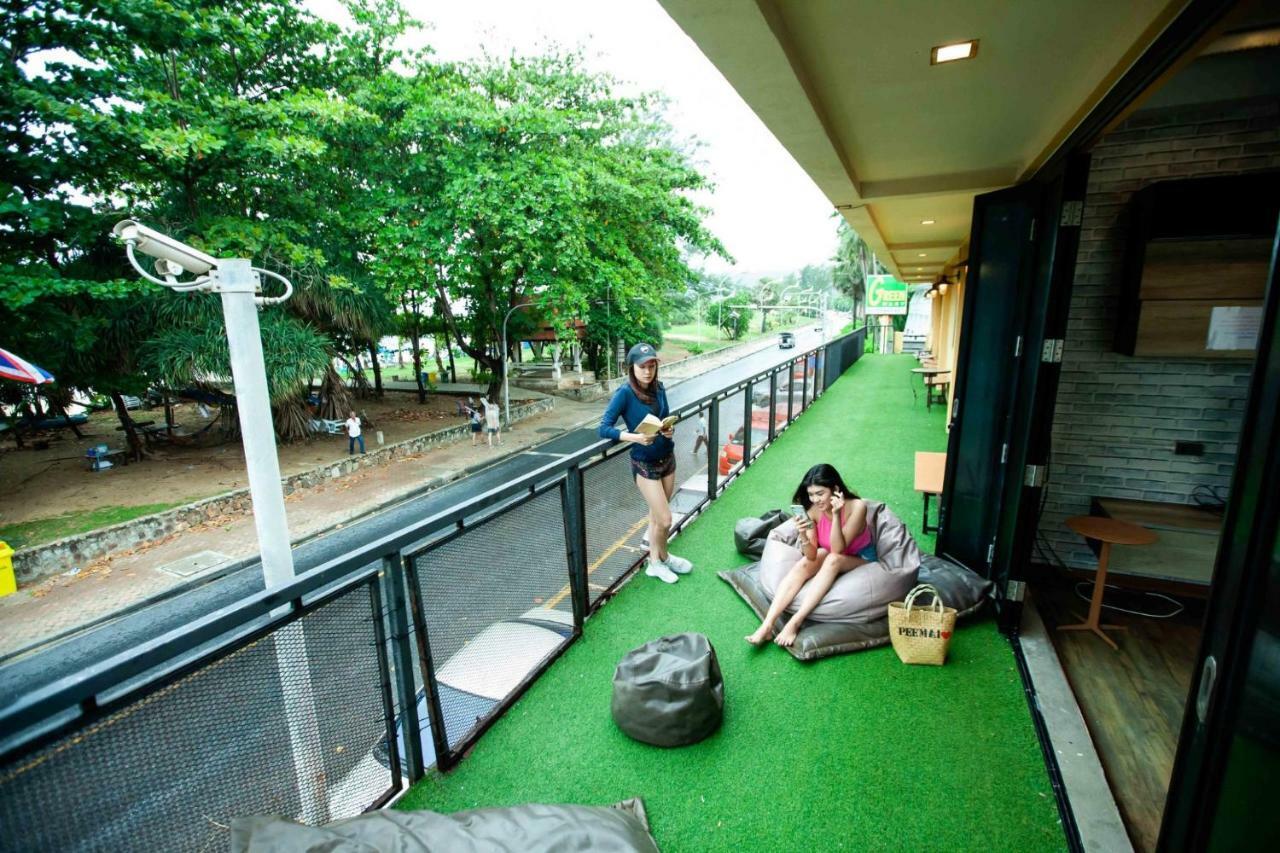Doolay Beachfront Hostel Karon Exterior photo
